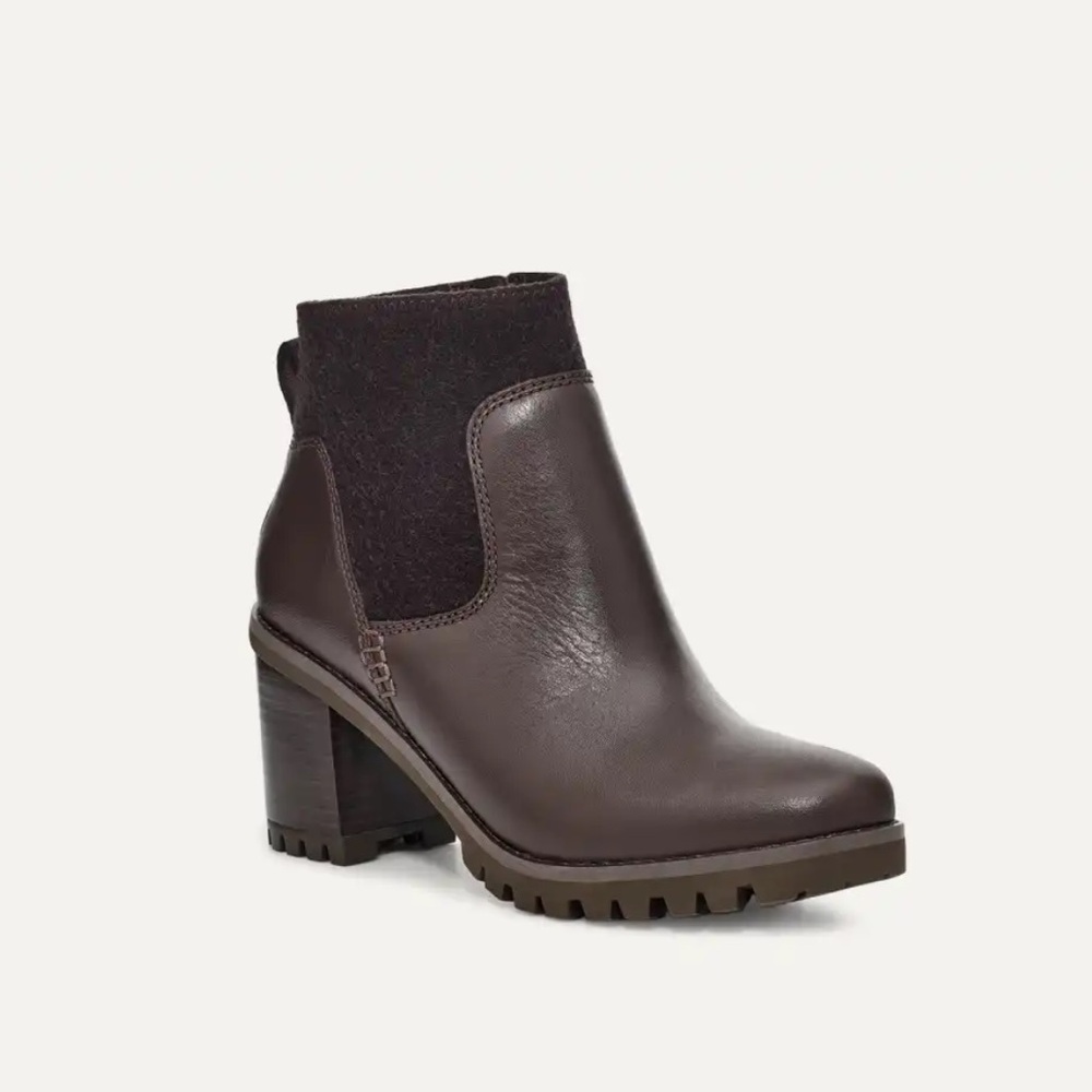 UGG Amathea Boot